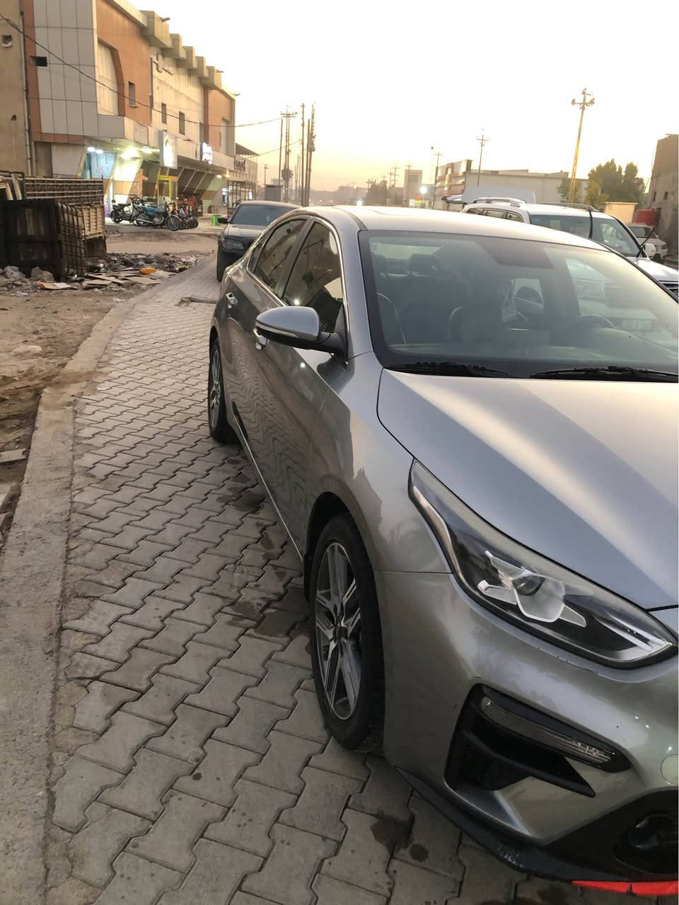 سلام عليكم
كيا سيراتو vip 2020(#خليجي)
فول مواصفات 1/1
المواصفات
بصمه تشغيل ابواب وجنطه
فتحه سقف
حساس امامي خلفي
شاحن تلفون لاسلكي
شاشه كبيره بلاديه ابل كار بلي
كامره بلاديه
لد نهاري رباعي
لايت زنون
لد خلفي
كرسي كهرباء
كرسي جلد بلادي
كرسي تدفئه
تحكم ستيرن جهتين
اشارة ب المراي
المراة الجانبيه كهرباء
مرايه وسطيه اوتو دم(يعني تضلل بس يضرب بيها اللايت
شفتات ستيرن 
قطعتين تبريد
ويل كب حجم17 حتى حته سبير ويل كب
شاشه اعطال
رقم اربيل وكاله تحويل ماكو مشكله
السعر160
رقم *********** البصرة, العراق
