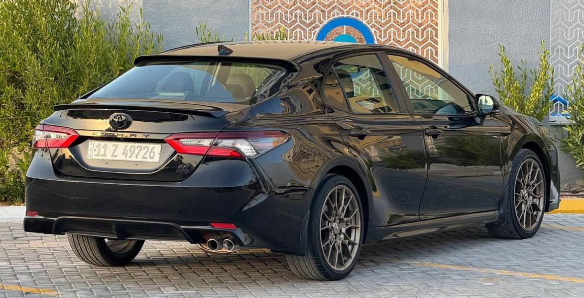 Toyota Camry Se 2023 تويوتا كامري
ماشية 21 الف كيلومتر
ضررها بسيط  بدون دواخل شرط الفحص
صبغ ٤ قطع و نص الباقي مكفول
( جميع الايرباكات سليمه )
محرك و كير مكفول 
بدون شخوط / رصعات / بارد
المواصفات Se :
-محرك حجم 2500 
-كشنات جلد
-كشنات تحكم كهرباء
-شاشة كبيرة
-ثلاث انظمة قيادة
-هاند بريك بصمة
-تبريد بيانو منفصل
-رادار امامي مع تحديد مسار
-تحكم ستيرن
-شفتات تبترونك
-شاشة معلومات كبيرة
السيارة جديد جدا بدون نقص شرط الفحص بالواقع احلى من الصور 
السعر 164 ورقه بيها مجال بسيط
عنواني بغداد / الكرخ
***********
