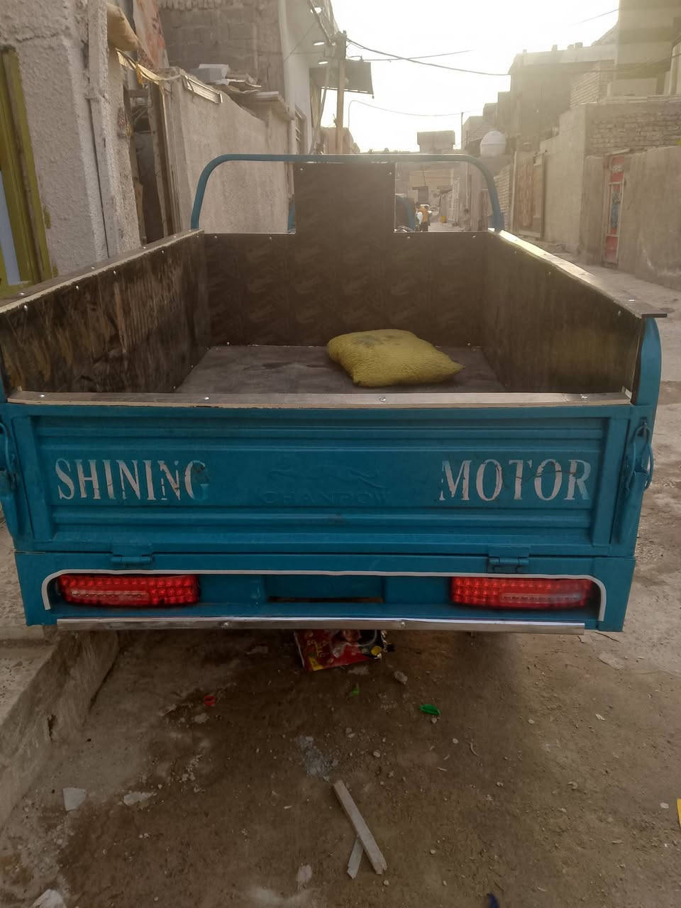 ستوته مديل 20 صقر اوراق جاهزه 
مكينه مكفوله جهازه ربع متصرف عليها 
مليون و ٩٠٠ بغداد مدينة الصدر 
***********
