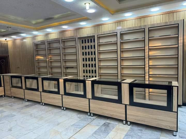 مرحبا زبائننا الكرام هذا مجرد نموذج 🌟فقط منصه
عدنا تشكيله كبيره من فاترينات 
موديلات، ألوان، وأسعار تناسب الكل
👉 شوف باقي الغرف بالحساب
نجاره خلف العنزي  للاثاث ونقل داخل مجاني  للحجز ***********
