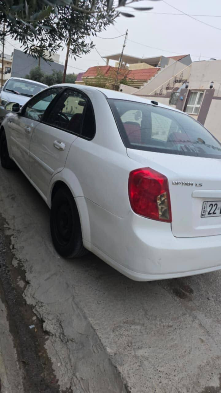 اوبترا ٢٠٠٩ للبيع 
رقم جديد طخم امامي خلفي جديد 
السعر ٧٣ 
للاستفسار الاتصال على هذا الرقم
***********
