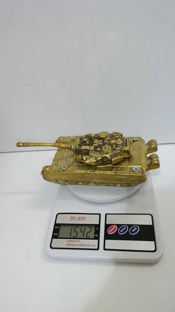 دبابه نحاس ثقيله 
مع التوصيل 35الف


**إذا كنت صاحب هذا الإعلان وتريد حذفه لأي سبب، رجاءا أرسل رسالة إلى الدعم الفني**