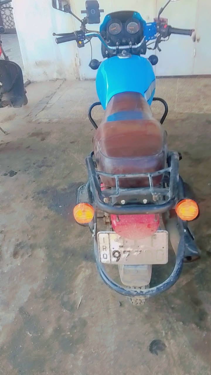 السلام عليكم للبيع دراجه دايوان موديل 2023 مرقم كامل بسمي الاحويل نفس اليوم بيه نواقص قليل للستفسار *********** واتساب فقط
