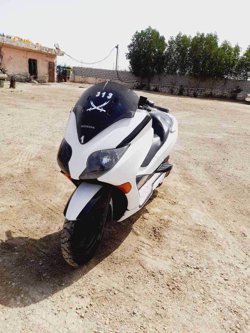 سلام عليكم فورزه 010 نضيفه محرك ممفتوح بلاد كير شغال كهرابائيات كله شغاله مانقصه شي كفاله فقط كفراتهه مصبوغه الجماليه  مكاني ناصريه سيددخيل سعر 1250 بروح الحسين مو شراي لا تراسل رقم ***********

