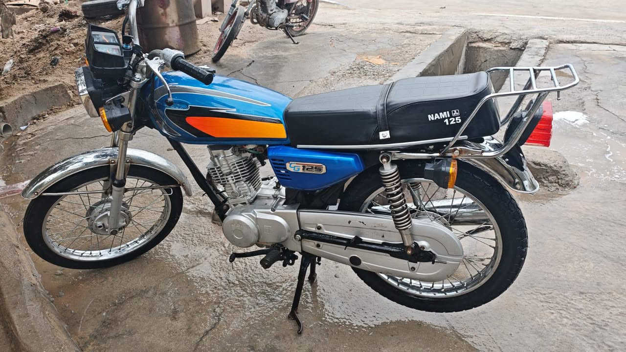 سلام عليكم دراجه نامه ادوات ادوات الدراجه جاهزه من كلشي ما نقصها اي شي السعر 625وبيهه مجال كهربائيات شغاله مكينه ما مفتوحا العنوان بني منصور الناحيه ***********
