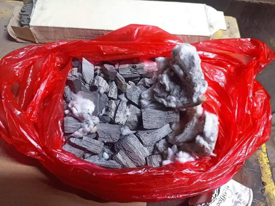 بيع وشراء جميع انواع الصالنصات والحجر البيئه لكافه انواع السيارات الوارد الامريكي والياباني الماني والخليجي والسيارات الكبار متواجدين في كل انحاء العراق  بيع صالنصات ودكشنات لجميع السيارات وشراء الحجر البيئه المستخدم للتواصل معنا عبر الرقم الاتي
 واتساب
 ***********
          ***********
