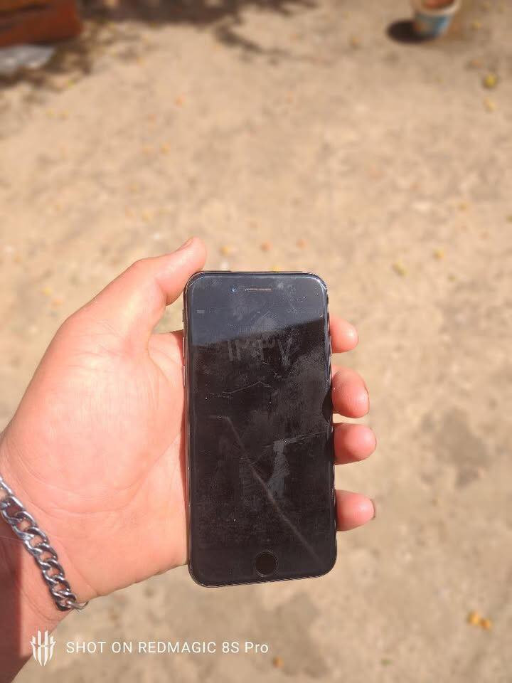 السلام عليكم ايفون ايت وتر بروف ميعبر هوه ذاكره 64 بطاريه 79 الجهاز فقط مفتوح تخطي سيم شغال كله شغال بس من فتحته تحطي وكف الفلاش ول كامره الخلفيه بس سيم شغال وكله شغال جهاز شخط ممشخوط مراوس فقط مكاني بغداد الحسينيه


**إذا كنت صاحب هذا الإعلان وتريد حذفه لأي سبب، رجاءا أرسل رسالة إلى الدعم الفني**