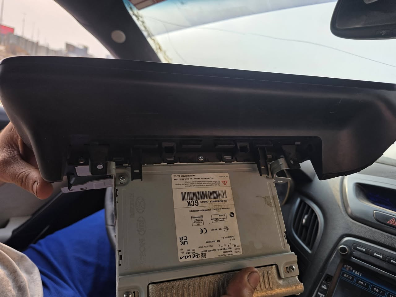 شاشة سورنتو وارد امريكي
بسعر 225 مكانه الديوانية 
***********
