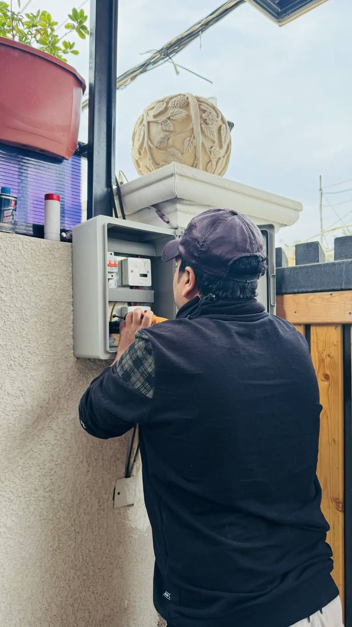 بورد شحن السيارات الكهربائية رقمي *********** #الكل
