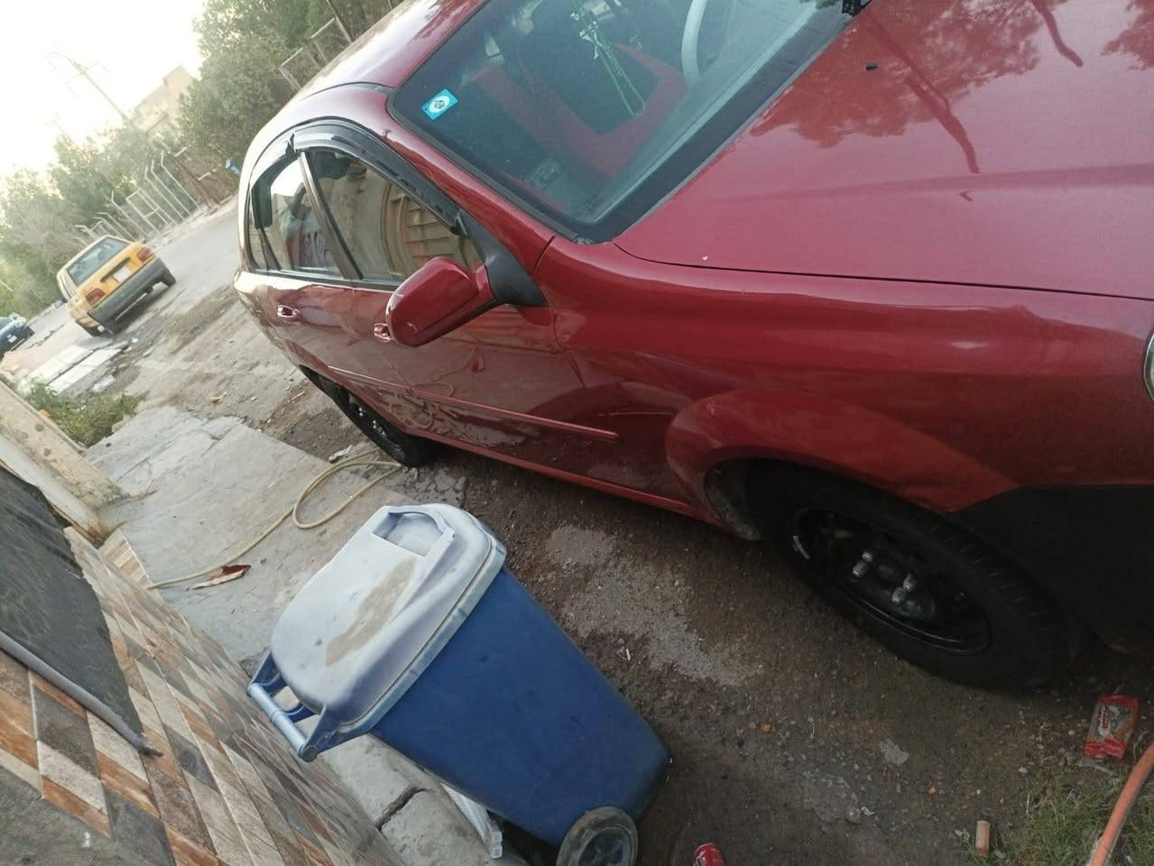 السلام عليكم 
شوفرليت اوبترا 2011 بغداد السيارة ب اسمي شرط التحويل رقم انكليزي  كير عادي مكينة وكير جديد تبريد ثلج 
تخم تاير جديد بيها قطعة وحدة صبغ ( الجاملغ الخلفي الايمن )
بدون دواخل + الهلال الخلفي السعر 68 وبيها مجال للاستفسار ***********
