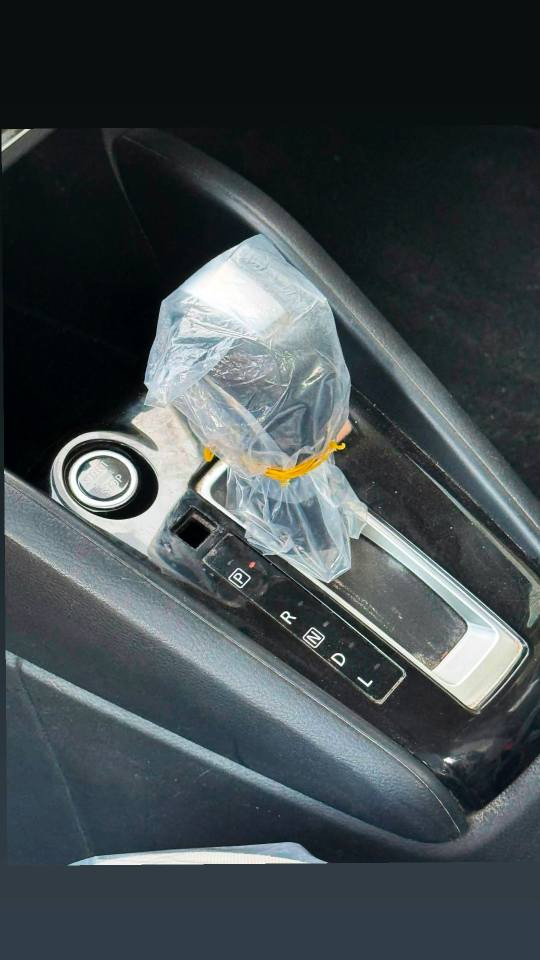 🚗 نيسان سنترا 2021 SV – معوقين قادسيه – 
جاهز ومرقم +وكاله باسمك

📍 الموقع: الديوانية
🚗 الممشى: 90 الف كم
🎨 اللون  : اسود
السعرر مناسب 105 جوه السوك
🔹 فول مواصفات SV (ماعدا الفتحة)

✔️ بصمة تشغيل 
✔️ شاشة كبيرة + كاميرا
✔️ رادار أمامي + خلفي + جانبي
✔️ قيادة ذاتية + تحديد مسار
✔️ حساسات بريك خلفي
✔️ حساسات ضغط تايرات
✔️ تحكمات مقود
✔️ ويل كروم
✔️ وضعيات قيادة

🔴 ملاحظة مهمة:
حادث امامي بدون لاشاصي ولالغد شرط
بدون شاصي
بدون دواخل

📞 الاتصال: ***********
📲 واتساب متوفر ديوانية, القادسية
