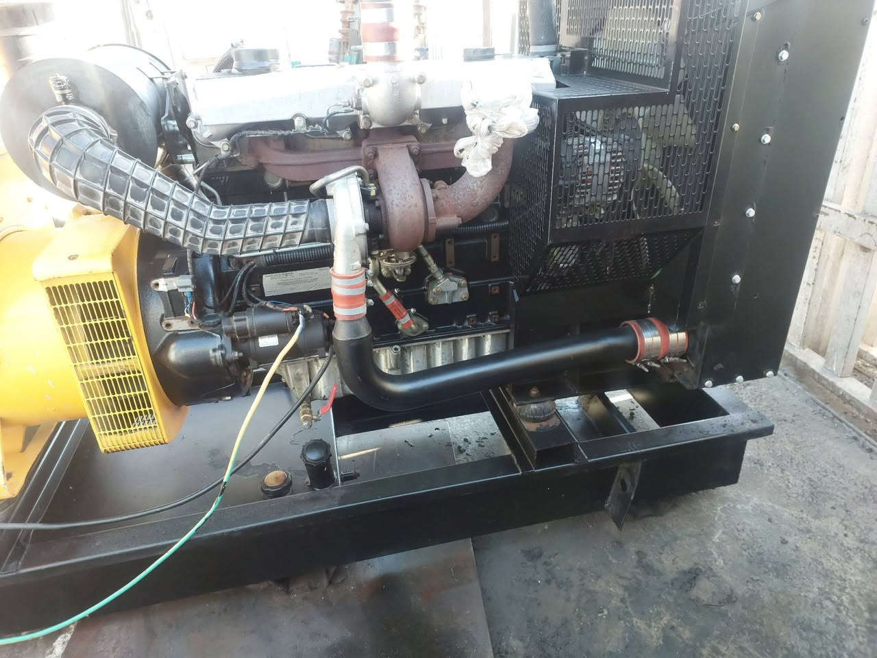 مولد١٥٠كيفي بيركنز٦بستم انكليزي اصلي اخت جديداتصل***********
