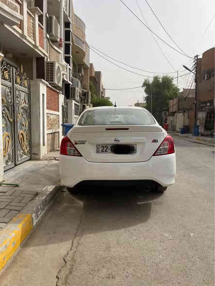 سني موديل 24مكفوله من الضبغ والضربه 
بيها بارد على كد اصبعين بل داير مال الجاملغ الخلفي فقط الباقي كله مكفول 
بسمي ماشيه 26 رقم اربيل الجديد 
السعر 127 بيها مجال 
***********
المكان بغداد بغداد
