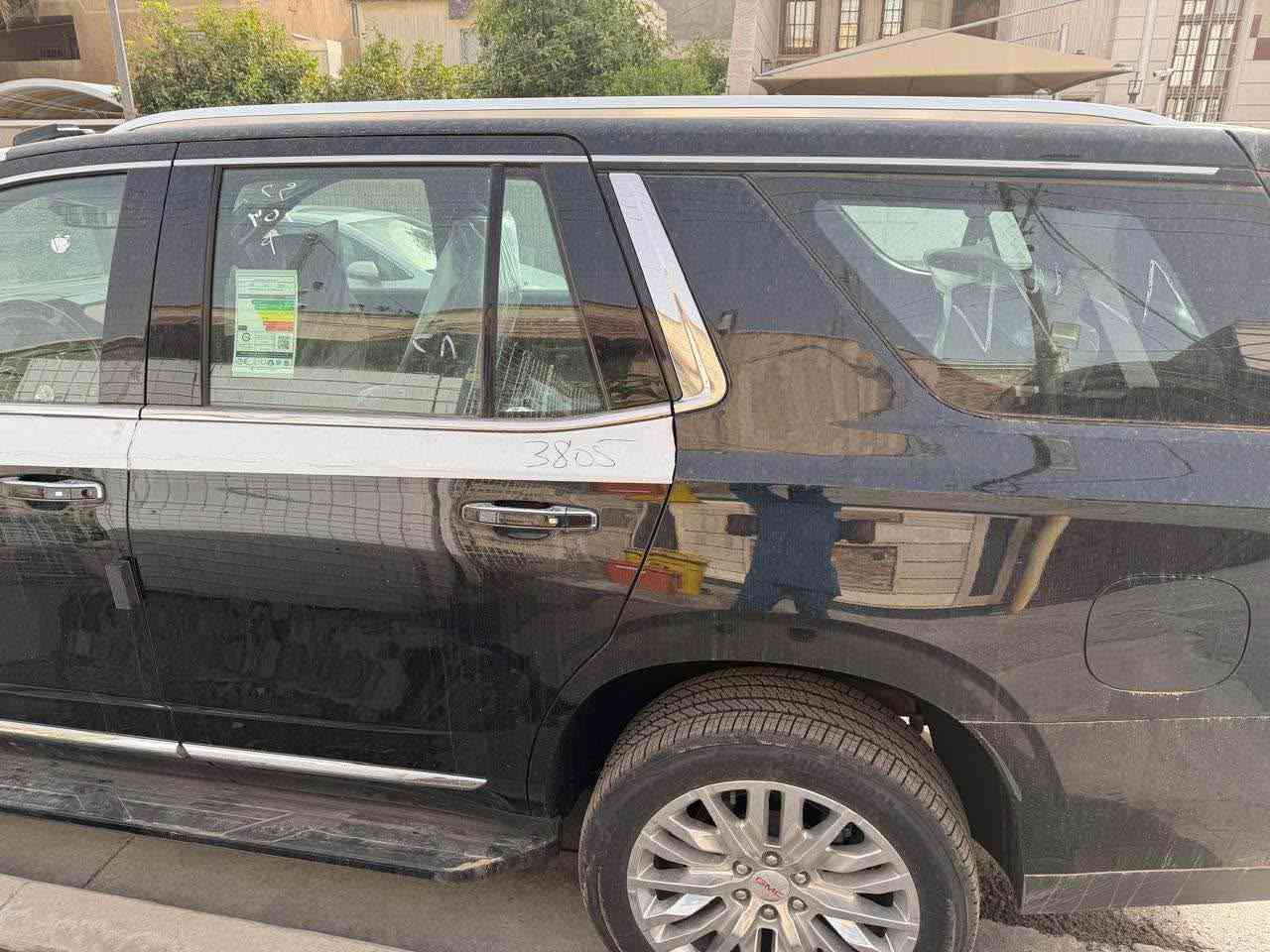 الفيشن فول مواصفات كرسي هزاز موديل ٢٥ دخول ٢٦ صفرر كيلو متر  السياره زيرو ما ماشيه ابد مواصفات دنلي بجم وياله دنلي 
مرقم بغداد و كامل كراسي كلها كهرباء حتى الكراسي الخلفية كهرباء تدفئه وتبريد كشنات  تدفئه بالستيرن السياره جلد ابيض ❌❌السياره بانوراما و فور ويل 
مواصفات دنلي كلها ما عدا جكات و دوسه
السعر ١٠٧ مليون وبيه مجال بسيط جدا جدا 
للاستفسار 
+964 775 000 0103 بغداد, العراق
