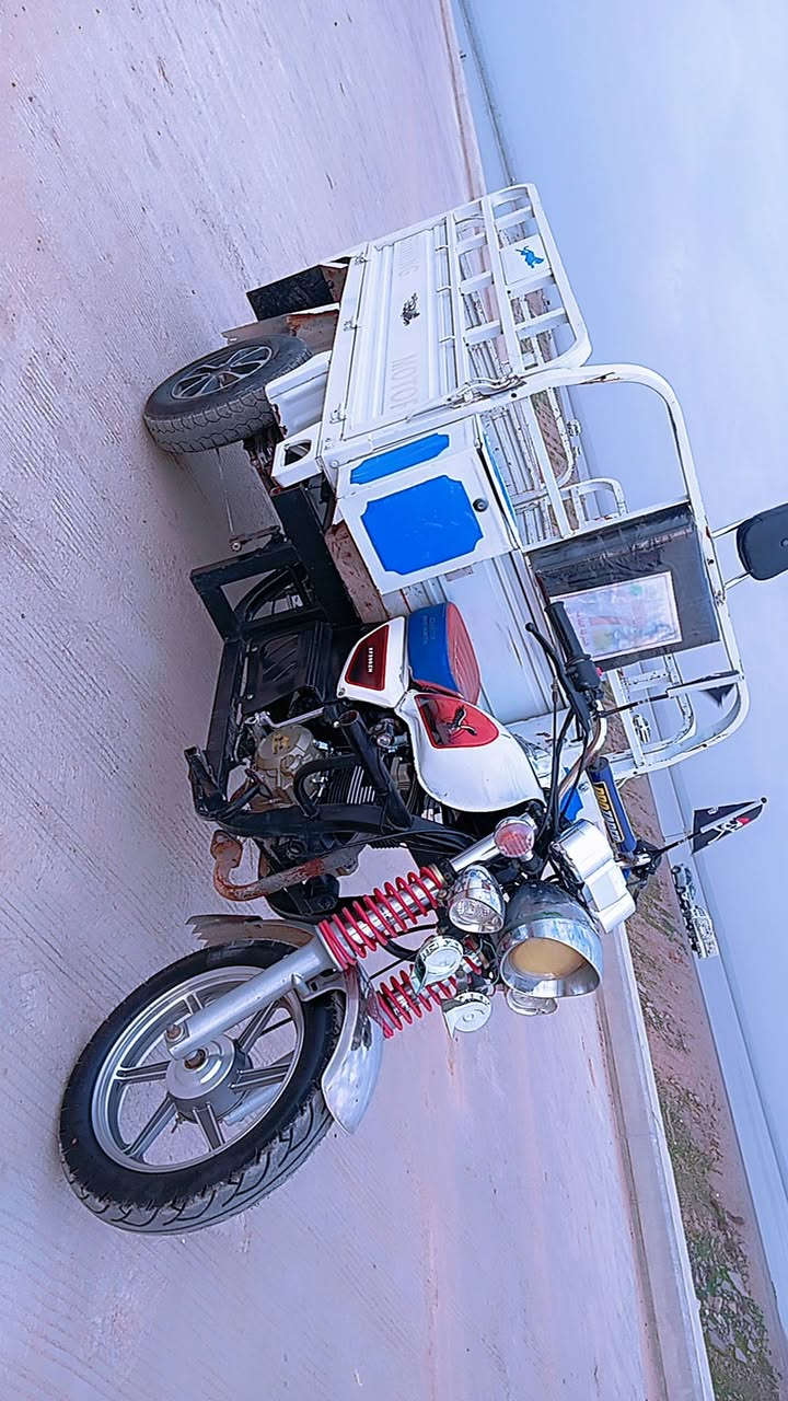 سلام عليكم ستوتة ام طير دبل محجر ستؤته نضيفه فؤل صفر بعدهه رقم *********** مؤديل20ؤمكينه 26 مؤديل اؤراق كامله ؤبليته دشبؤل اكترؤني كهربائيات كلهه شغاله سلف اشاير بكلايتات ؤيل كب مابيه نقص لؤ برقي مكاني ديالى سعر خاص انتصل ؤتدلل 💯💙
