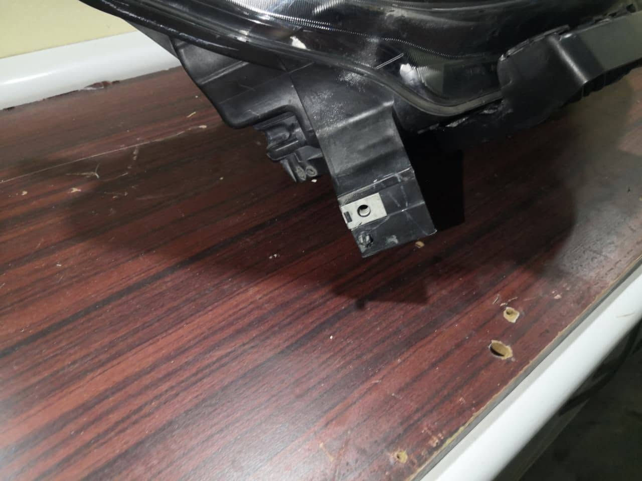 لایتی نیسان سێنترا ئەمریکی بیلادی پاکو جوانە بێ شکاوی لای سەکنە

لايت نيسان سينترا امريكي بلادية نضيف بدون كسر طرف يمين شمشمل, السليمانية
