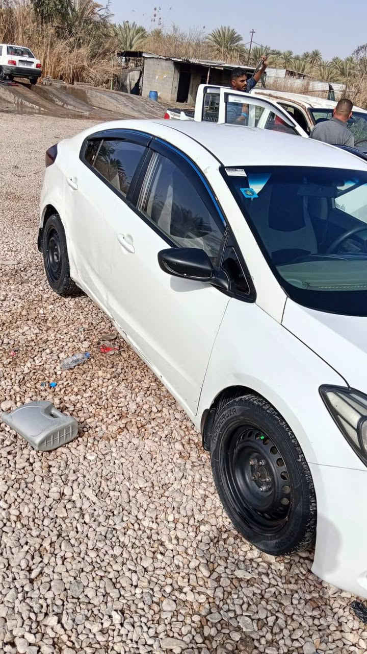 سلام عليكم للبيع كيا سيراتو وارد خليجي 2014 ضربه جاملغ الأيمن
السعر 90 مكاني كربلاء ***********
