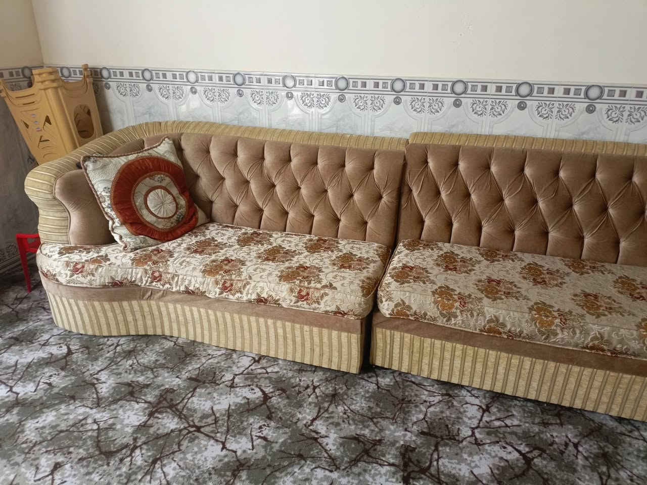 السلام عليكم تخم حرفL للبيع 350 الزبير***********
