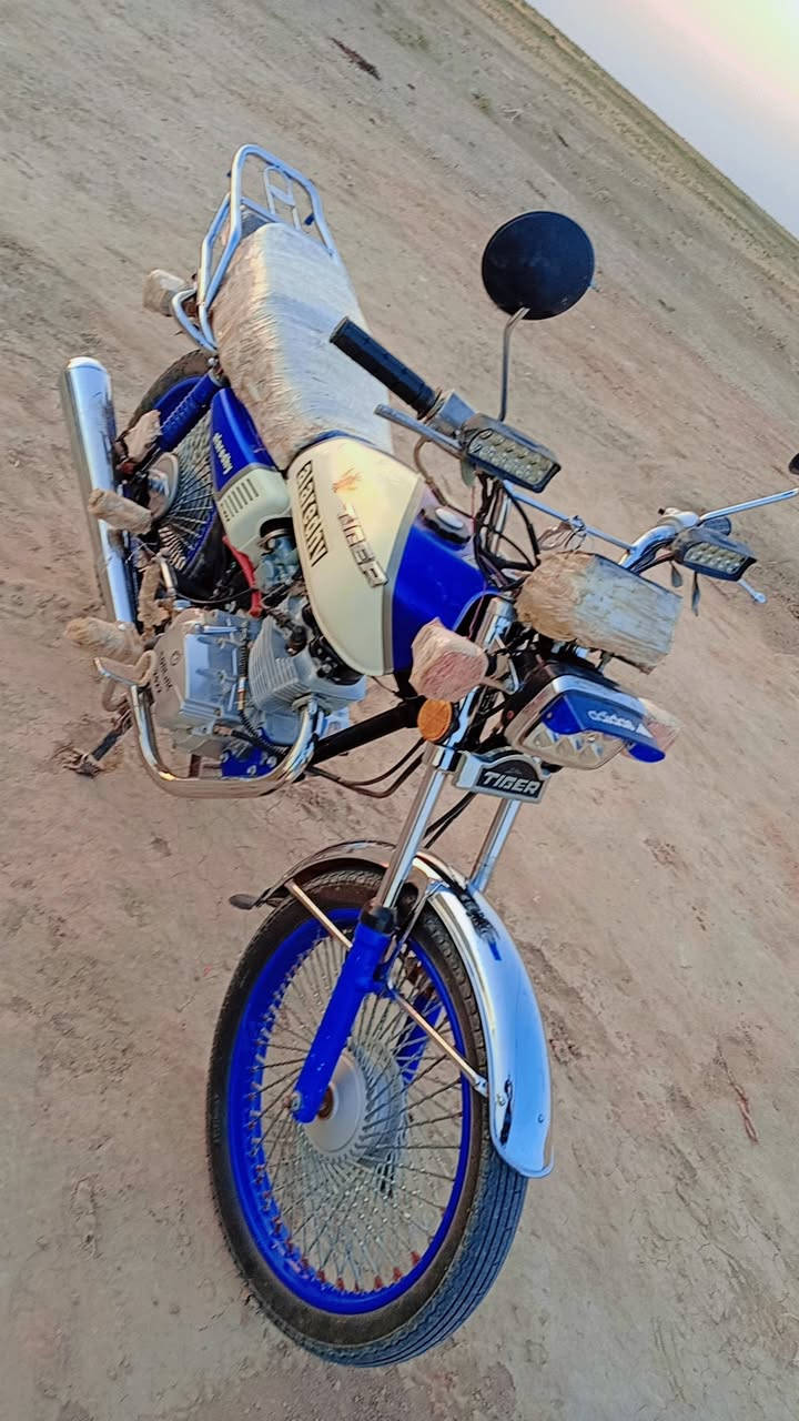سلام عليكم دراجه للبيع مكفوله شرط رقمي ***********
