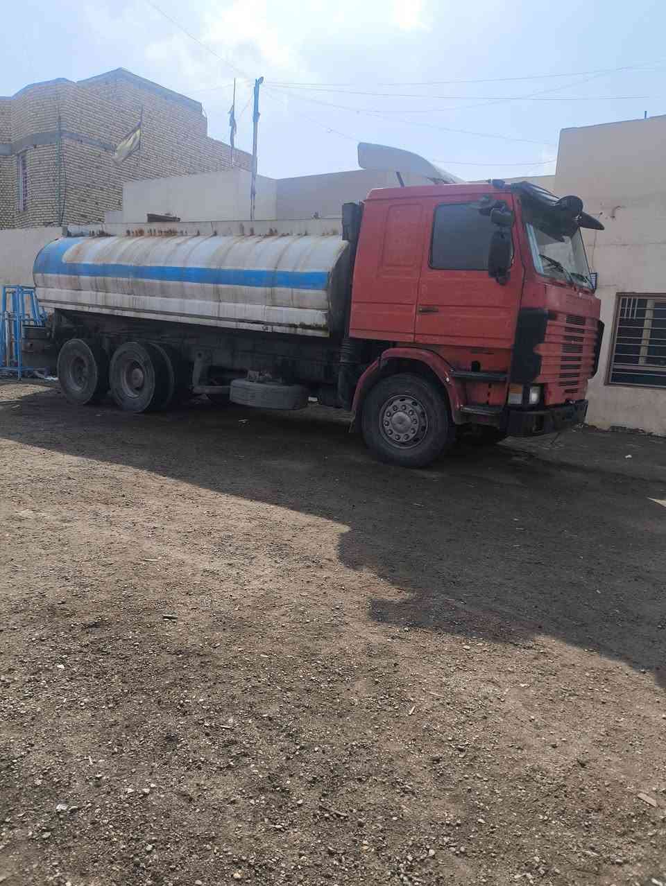 سلام عليكم سكانيا دنكر البيع موديل 85 رقم بصره ***********
