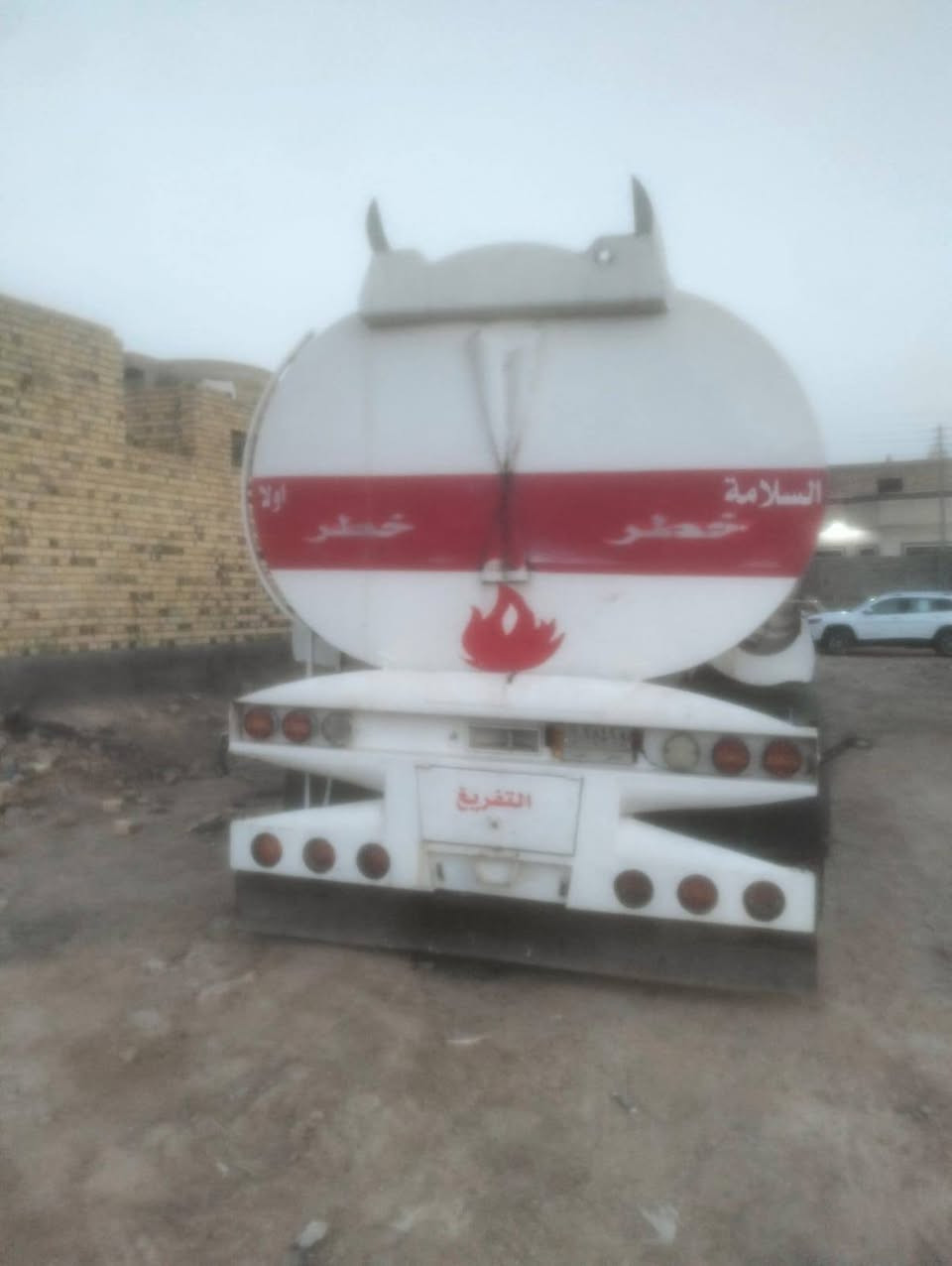 للبيع تانكي دبل تاير چوبلس
كامل كل نقص مابي
تخم تاير
صناديق ومطبخ وثلاجة 
مكيل 36000
حدادة الجرف #حسنين 
مكاني العمارة 
السعر 70 ورقه وبي مجال
***********
