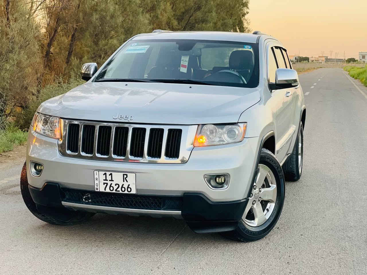 السلام عليكم للبيع Jeep موديل 2011 
امريكي فول مواصفات واحد على واحد فحته بصه كشنات جلد كشنات ثنين كهرباء فوريل رادار تحكم ستيرن اشاير بلمريء ويل كب كروم السيارة جديده بمعنى الكلمة بيها صبغ صفحه اثر جراد لا تبديل ولا داخل السونار مرفوق بل منشور محرك 6 سلندر 
كير محرك صدر تبريد كله جديد رقم بغداد بأسمي 
السعر : 135 بيها مجال 
مكان بغداد 
الاستفسار : *********** بغداد, العراق
