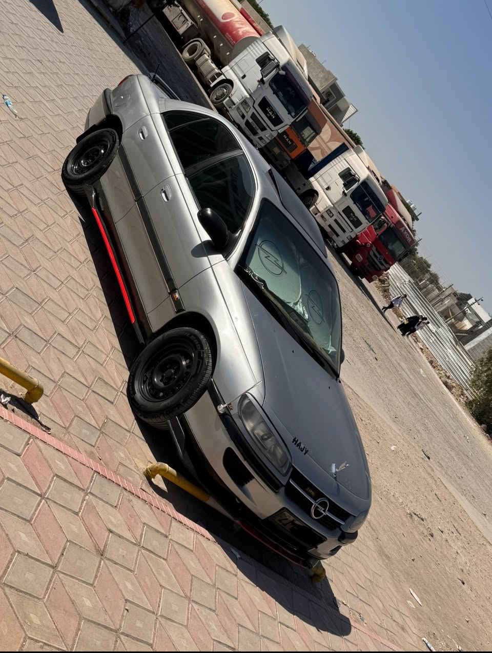 بسم الله الرحمن الرحيم 

أوبل بزون ١٩٩٥
حجم مكينة ٢٠ فل
كير عادي 
تبريد و تدفئة ابشرت
كاهربايات كل عل بلاد 
دعامية لل دعامية ابشرت
تايرات جديدة و ويلات جديدة 
مابيها ٢٥٠ نقص
رقم سليمانية و ب آسمي تحويل و وكآلة ابشرت 
مصبوخ عام بس لل جمالية 
جامات ٢ كاهرباي
سستم صوت دمام 
مابيها خياس نقطه 
كماليات مصرفت بيها دعامية دوسات دشبول سيارة حلو علا وضع شركة 
مكان كلار محافظة سليمانية 
سعر ٤٨ بيها مجال 
0770 750 57 77
