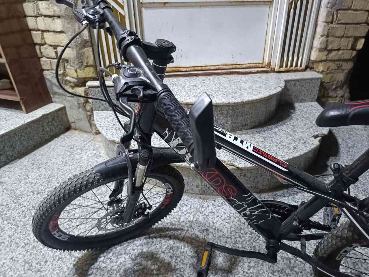 بايسكل TMP للبيع نضافه 90 حجم 20 جبلي 3نمرات او 7سرعات السعر 125الف التواصل واتس فقط ***********
