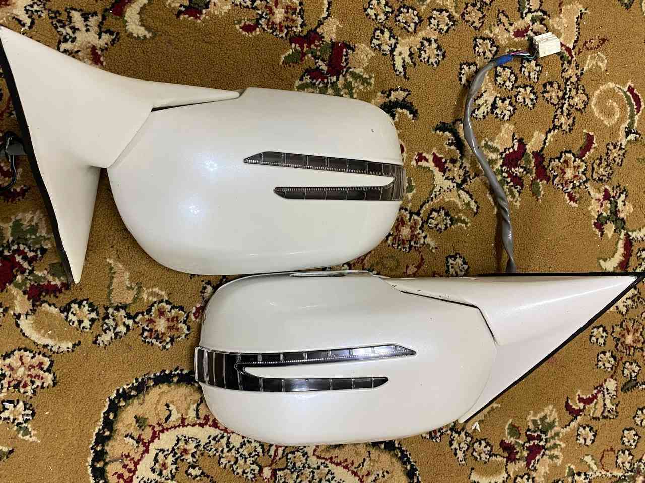 السلام عليكم ورحمه الله وبركاته
مري ام سيوف اصليات مو تجاري 
اصلي اشاره وترحيب بلادي ثلجي
لون صدفي اصل ملكه اصل ملكه
مو تحوير جيب وشد بلاد لا تحوير
ولا ابد هيتر شفط مري لونهن اخضر 

***********
***********

موجود توصيل الجميع المحافظة العراق
