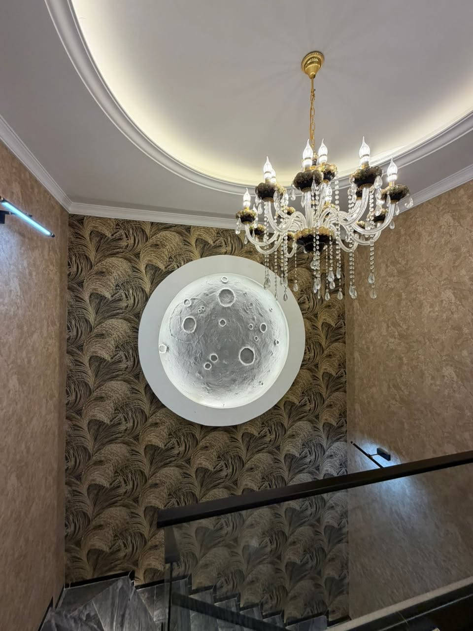 منزل للبيع في هيوا ستي طابو صرف
بيت فخمى راقي وموقع مميز ركن 
 وتفاصيل مختلفة عن كل بيوت 
ديكورات و جمال داخل هاذا البيت روعة 
العنوان طريق كوية مقابل مجمع فلوريا ستي  
  بناء ملكي 
مساحة 198متر طابقين 
تنباع ويا الاثاث وبدون اثاث 
يتكون من 
5 غرفه نوم 
و استقبال 
هول داخلي 
مطبخ حار وبارد

كراج + حديقة

للتفاصيل اكثر اتواصل:
***********
***********

https://t.me/ahmadmuftah199
