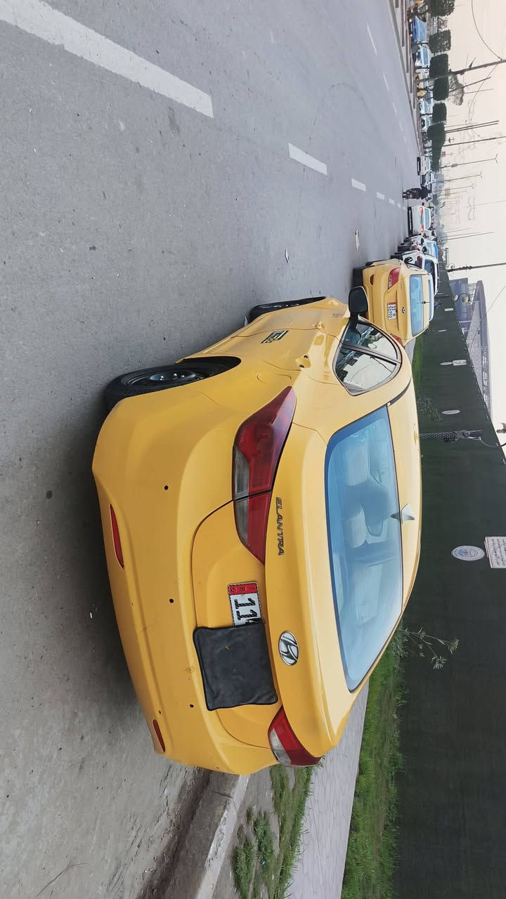 سلام مرخصة مدير الكروب لنترة 2012 كفالة من شواصي من تبديل اي قطعة وعيب شرعي صبغتهة اولى
كفالة قمارة وتكم ولغودمن اي معجون وضرر  وصبغ   
سيارة بسمي مكاني بغداد سوق الشعب 
مكينة 1800دوش كير ايتي 
موصفات نص فو دواخل بلاد بدون اي تبديل وضافات فقط دوشمة ارضية جلد جديدة
تدفة تبريد شغال ❄❄❄❄❄❄ 

مكينة بيهة تبخير 

كير مكفول 

السعر 87 سيارة كشرة نضيفة اصل ابيض صدفي
وتجي وشوف بعينك احلئ الصور

رقمي *********** متوفر علواتساب تخابرني بتجي تكلب موضح تفاص اقرة المنشور زين
