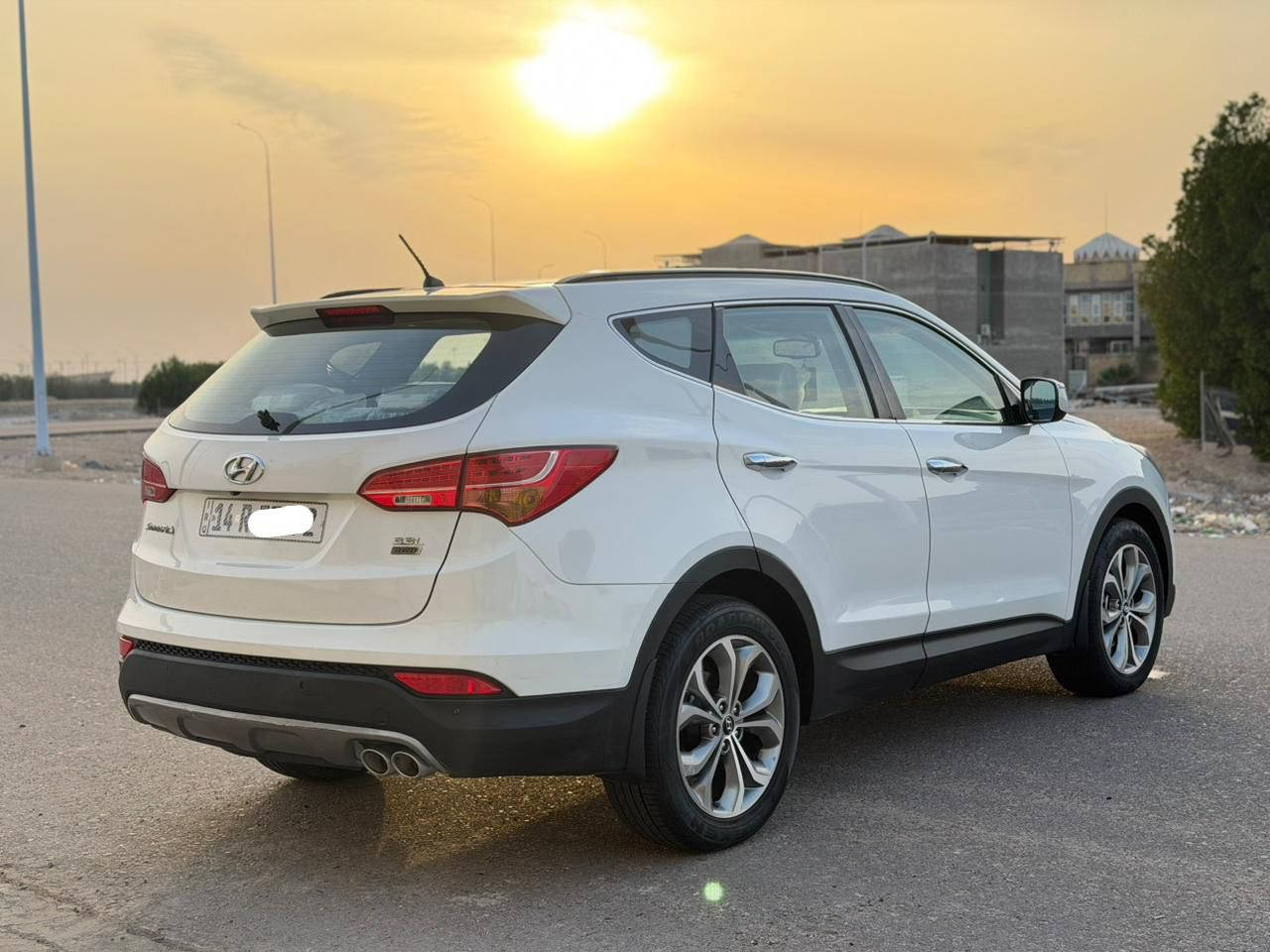 السلام عليكم
سنتافي موديل 2014(خليجي
محرك 6 سلندر. 7 راكب. رقم بصره تحويل
سنويه وهزه ورقام جدد. جاهزه السياره تبريد كير محرك حداديه تخم تاير. مواصفاتها شاشه كامره حساس تحكم ستيرن. كشن كهربائي مرايات شفط يدات كروم. بك لايت لد (لايت لد)فول زنون 
مكاني بصره
شراي يخابر
***********
