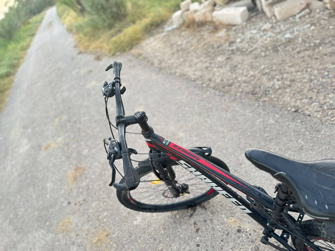 بايسكل رياضي 🚵
شركة شاهين قياس٢٦
بعده جديد بايسكل ما مستعمل هواي 
تايراته بعدهن جدد 
بريك دسك امامي وخلفي 
بس يدة البريك الخلفي مكسوره تتبدل
كير امامية٣ نمر وخلفية شغالات 
سعره ١٠٥ وبي مجال بسيط 
مكاني بغداد تاجي منشا نصر


**إذا كنت صاحب هذا الإعلان وتريد حذفه لأي سبب، رجاءا أرسل رسالة إلى الدعم الفني**