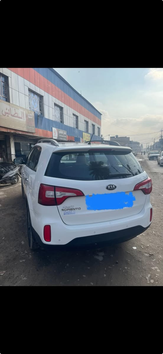 سورنتو  2014 شكل ال15 خليجي خليجي رقم أربيل 
سنوية بسمي تريد وكالة تحويل السنوية لل 2030
 4 سلندر داخل مخمل بيجي سيارة مكفولة من صبغ فقط جاملغ خلفي مصبوغ وشغل بلادي
كير وميكنة خير من الله ومال بيت
تبريد ثلج 
 تشغيل سويج
‏‎لون ابيض   
‏‎‏‎حساسات امامي خلفي
‏‎‏‎كاميرا خلفية.
‏‎‏‎فتحه سقف (بانورما سلايد) . 
‏‎‏‎مقاعد أمامية كهربائية عدد ١ السايق  . 
‏‎‏‎تبريد ٣ قطع.
‏‎‏‎٧ راكب .
‏‎لد خارجي 
‏‎يدات نيكل 
‏‎اناره داخليه بلاديه
أشارة ترحيب مع علامة السورنتو بلدواسة 
اشاير بلمري 
مري كهرباء 
 نظام ايكو
بردات خلفية بلاد
حاكية بلوتوث 
السعر 164 ورقة وبيه مجال
مكاني بغداد للتواصل الاتصال على الرقم 
‏ ‭0771 409 7002‬
