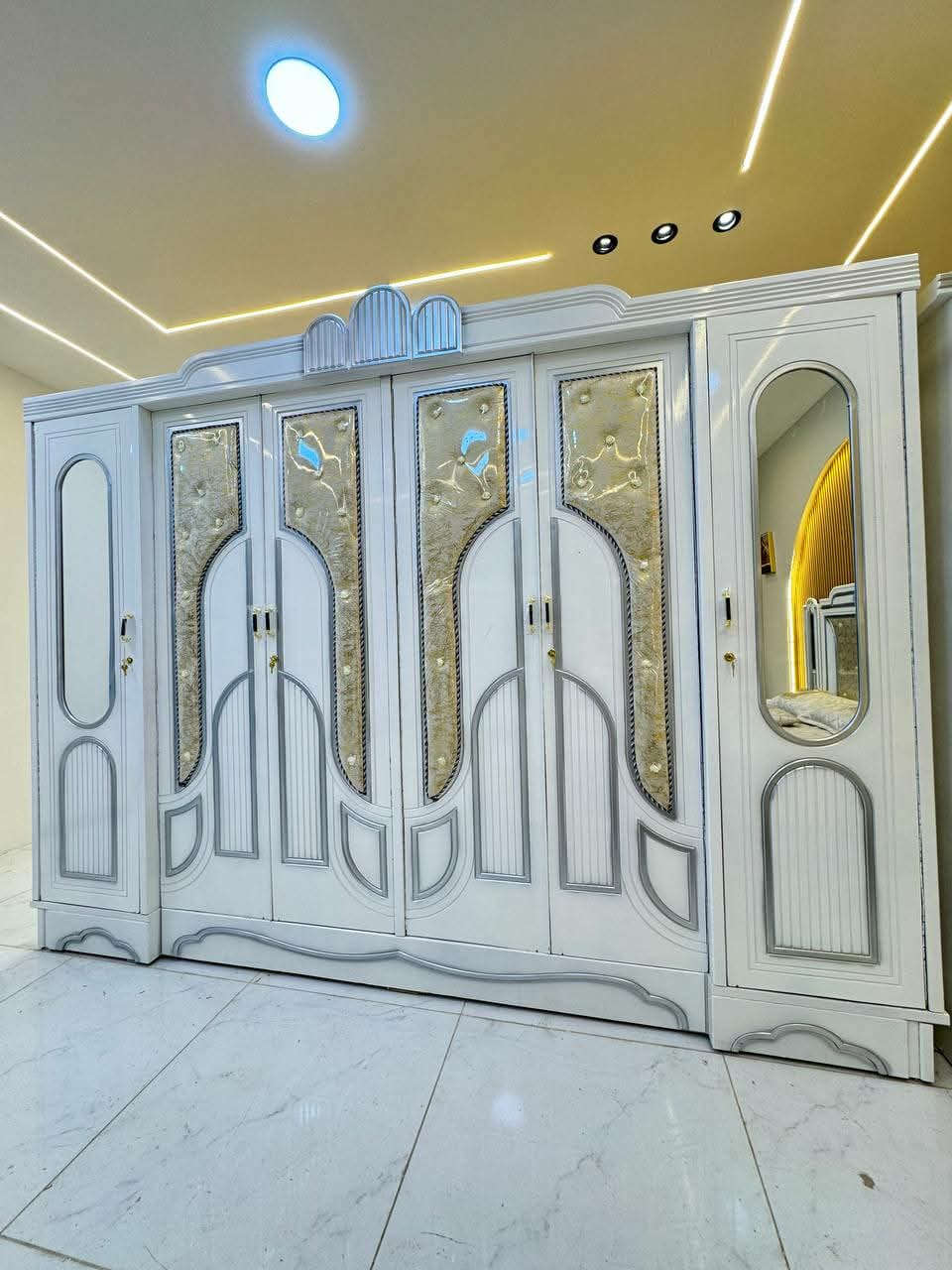 بسم الله
الموديل الصاج الجديد 🆕 
🎁🎁🎁🎁🎁🎁🎁
السعر ملیون دينار فقط 
🎁🎁🎁🎁🌾🌾🌾
غرفه نجاره شغل عراقي 🛌
الكنتور ارتفاع 250 طول 320 
مع الزاويه مجموع الطول 4 امتار 
السمك الخارجي للغرفه 4 ملم صاج
والسمك الداخلي 3 ملم صاج طبيعي 
سعر الشازلون الخزان 75 الف 
سعر الشازلون المقعد 50 الف 
الطابوریە25الف
متوفر توصيل وشد لكافة محافضات العراق 🇮🇶
للحجز مراسلتي


**إذا كنت صاحب هذا الإعلان وتريد حذفه لأي سبب، رجاءا أرسل رسالة إلى الدعم الفني**