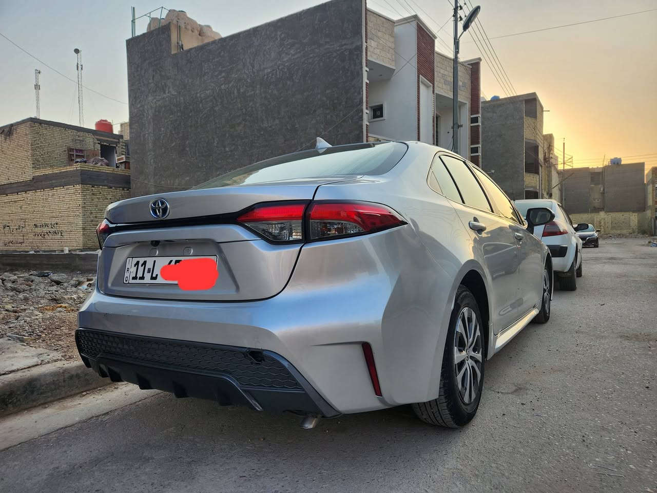 #كورولا_Hybrid2022_للبيع
#وارد_امريكي
رقم بغداد باسمي
*المواصفات*
فول تحكم ستيرن 
مثبت سرعة
مانع انزلاق 
تحديد مسار 
رادار 
شاشة لمس
كاميرا
شاشة اعطال 
تبريد لمس
بلوتوث يو اس بي مخرجين
هند بريك بصمة 
ماشية 129 الف ميل 
اوتو هولد ٢ قطع تبديل بدون دواخل بدون لغد اوشاصي
السيارة محرك وكير بشرط برغي ممفتوح منه
السيارة خير من الله 
السعر 140 ورقة
دهن الكير والمحرك و ماء الراديتر تبديله كله بوكالات زيوت (الحسام)
#الدورة_حي_دجلة
***********
