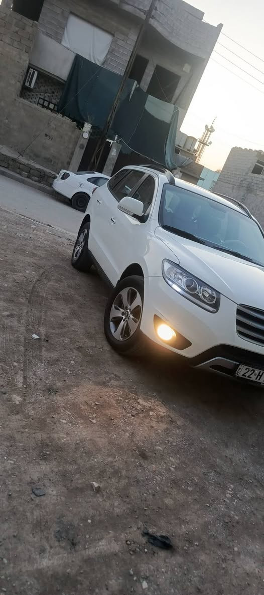 سلام عليكم سنتافي 2012محر4 كير شرط شرط التحويل السياره فوال موصفات تحكم ستيران تلاجه دخليه بني رمه مريات شفاط تبرئته مركزي ثلاثه قطع السياره ماشيه 157كيلو بيه شويه بارد السعر 150 ورقه ‏‪***********‬‏///‏‪***********‬‏
