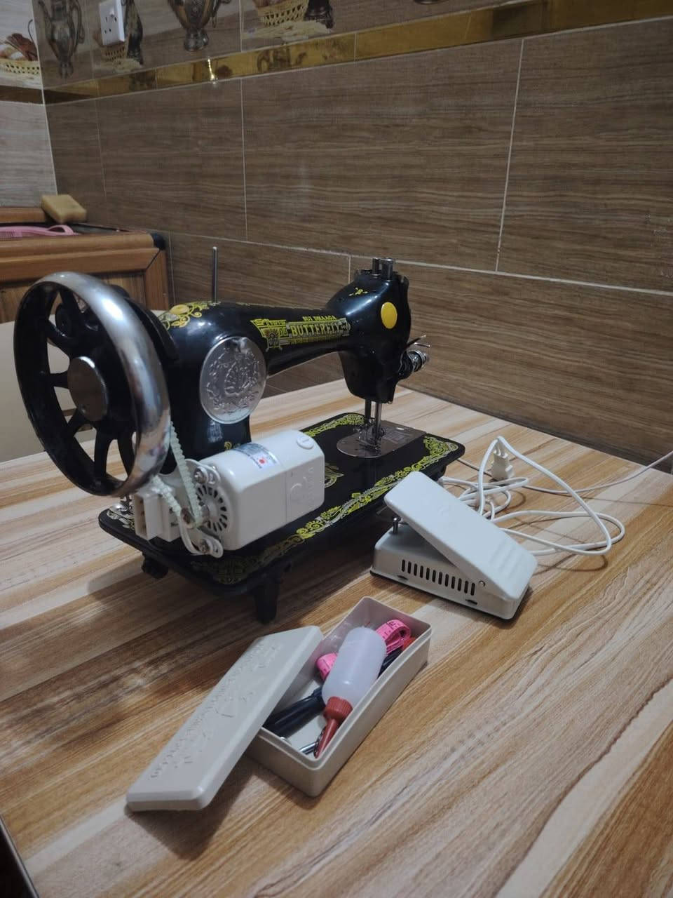 سلام عليكم
عندي هاي مكينه جديده باكيتها بعدها يشهد الله لو ثانيه ما مخيطه بيها شراي يعلق ادخله خاص


**إذا كنت صاحب هذا الإعلان وتريد حذفه لأي سبب، رجاءا أرسل رسالة إلى الدعم الفني**