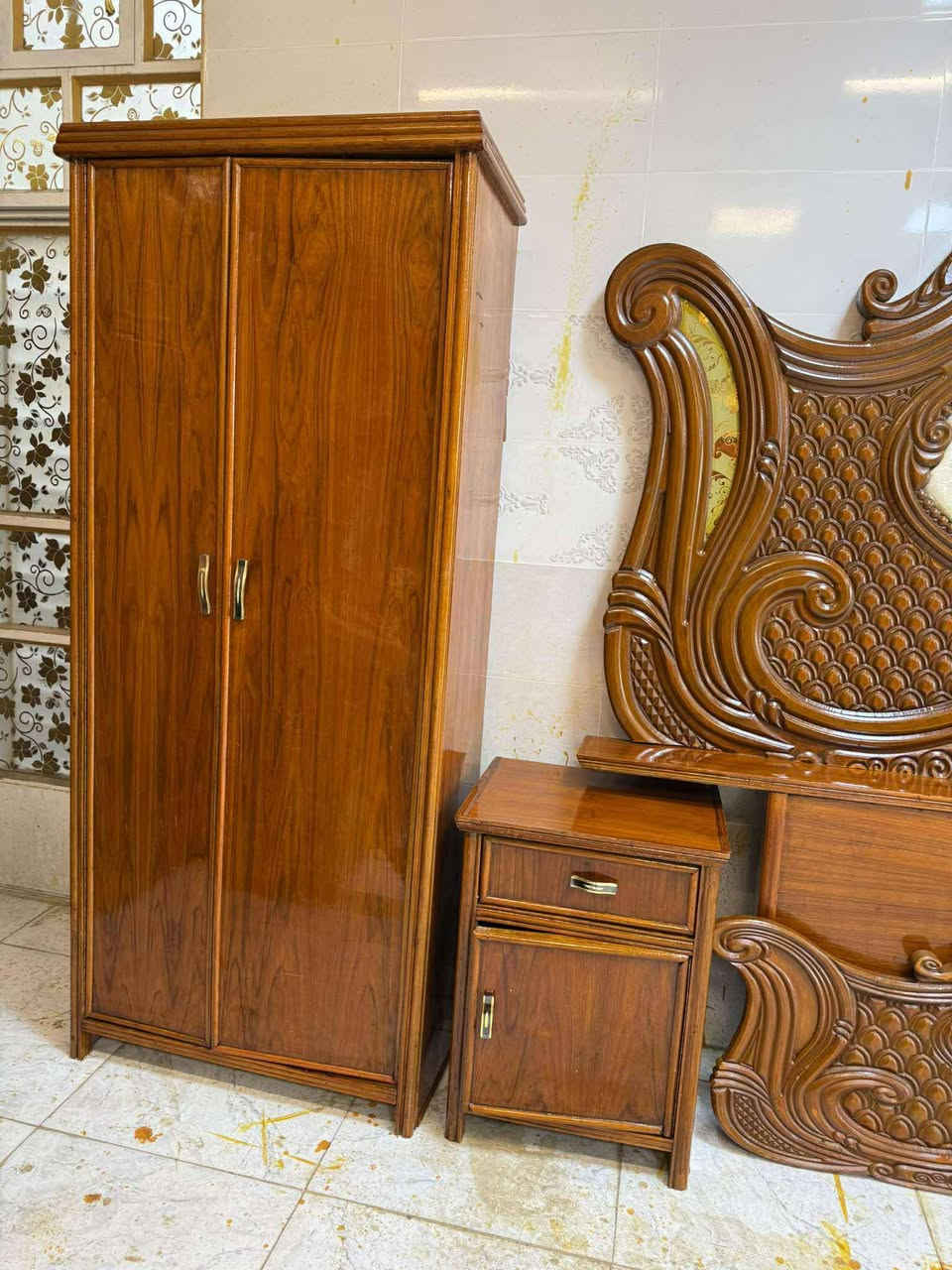 صاج عراقي ب800وبيهامجال وي الشد والنقل داخل بغداد للحجز خاص او واتساب ***********
