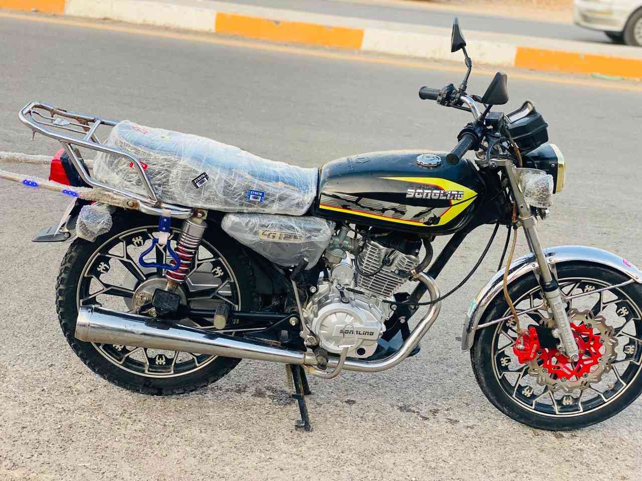 سونك 2024 للبيع 

محرك 200 

محرك ما مفتوح 

كهربائيات كلها شغالة 

مو ناقصو برغي 

السعر ( 525 ) قفل من الاخير... ( 524 لا تخابرني رجاءاً )

*********** بي واتساب 
 العنوان الشركاط الساحل الأيسر اسديرة وسطى

#ملاحظة جماعة جيبو لفلان مكان حيل تعذروني ملتزم بمحل
