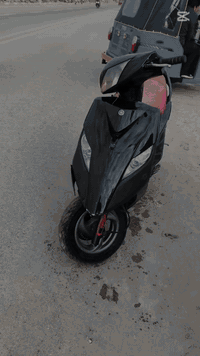 دراجه ثعلب 140 دراجه اضافتها زين السعر 300 وبيها مجال بسيط المكان بغدا...