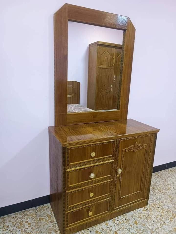 ميز اتواليت صاج شغل نجارة توصيل مجاني داخل بغداد للحجز والاستفسار مراسلة واتساب *********** خناقين, ديالى
