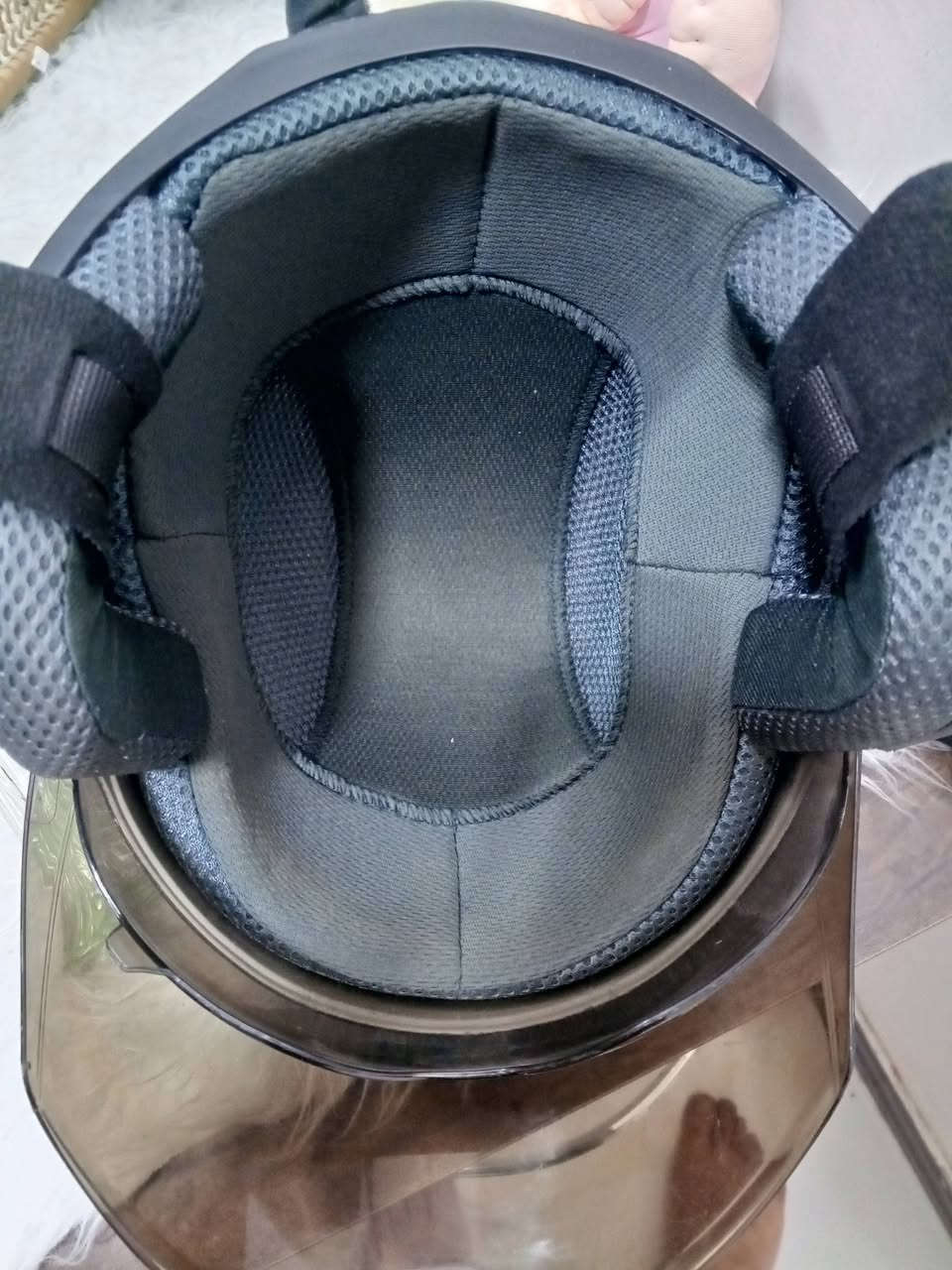 سلام عليكم من رخصة الادمن خوذه صيفيه للبيع جديده مستخدمه شهر مكاني بغداد السعر 25بيها مجال ***********بي وات ساب
