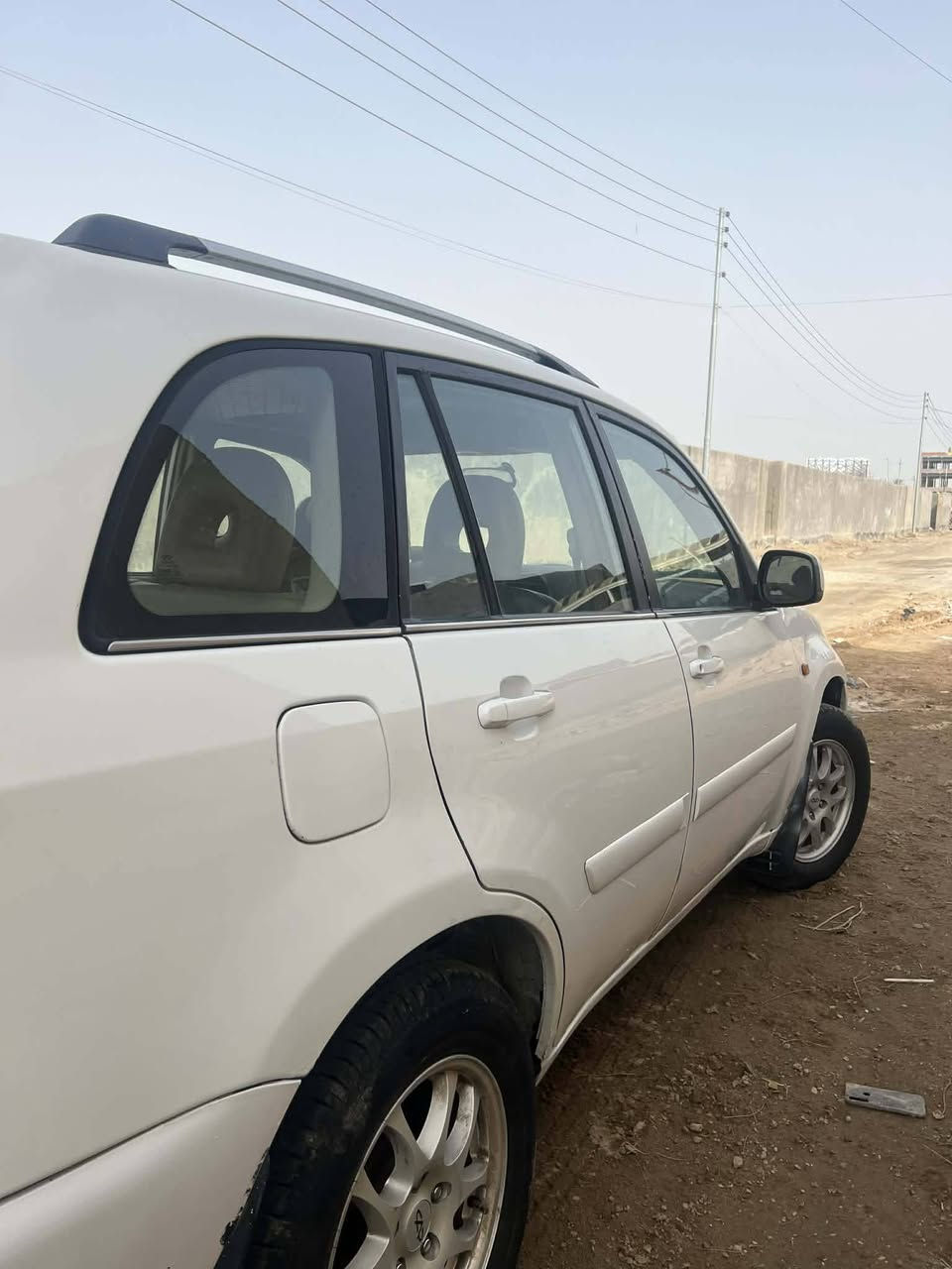 السلام عليكم للبيع تيكو 2011 
رقم بابل تحويل مباشر 
مكينة وكير مال كامري ابو الجف شرط الفحص 
كير محرك حدادية جديد 
مكفولة من الضربة والصبغ 
شاشة كامرة فتحة سقف 
تخم تاير كهربائيات كله شغاله 
السعر 45 وبيها مجال 
***********
