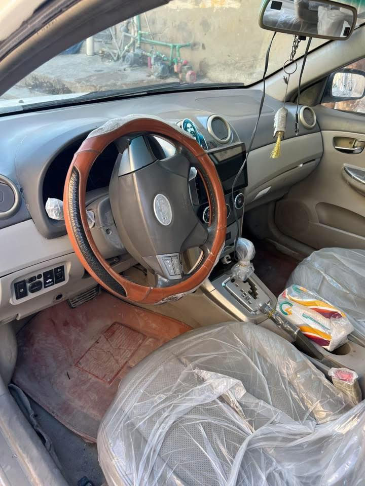 السلام عليكم ورحمة بي واي دي 2013 سيارة جاهزه بسمي تحويل ثاني يوم رقم كوت تتحول بغداد نضيفه مال بيت سعر 52 ورقه بيهه مجال يحب ينتصل على رقم ***********
