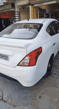 السلام عليكم نيسان سني هندي موديل 2022 مكفوله كفاله عامهبدون اي ضربه او صبغ او بارد السياره جاهزه وبسكنه تريد تحويله اتريد وكاله عامه وبعدين أتحول كلشي موجود السياره ماشيه 85 رقم سليمانية رقم جديد انكيليزي كامله متصرف عليه ربع الشراي يتصل مكلف بانشر وراح انشر فديو ويه السياره 
السعر ١١٢ وبيه مجال للشراي مكان السياره بغداد الدورة
الرقم *********** بي وات ساب
