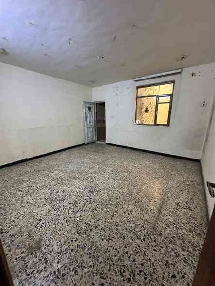 للأيجار في #السيديه🔱
وحده سكنيه طابق اول مساحه 150متر ✔️

تحتوي على 2نوم وصاله ومطبخ وخدمات عدد 2🔶

الأيجار 600 الف قفل 🔒 

موقع السيديه الضباط خلف شارع النخيل 📍

____________________________________

للأستفسار اكثر ***********
