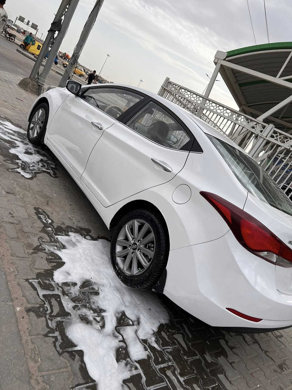 سلام عليكم انترا مديل 15محرك ما مفتوح 1800السياره بيه رشات صبغ جديده مثل الصوره العنوان بصره الرقم الهاتف السعر115 ***********
