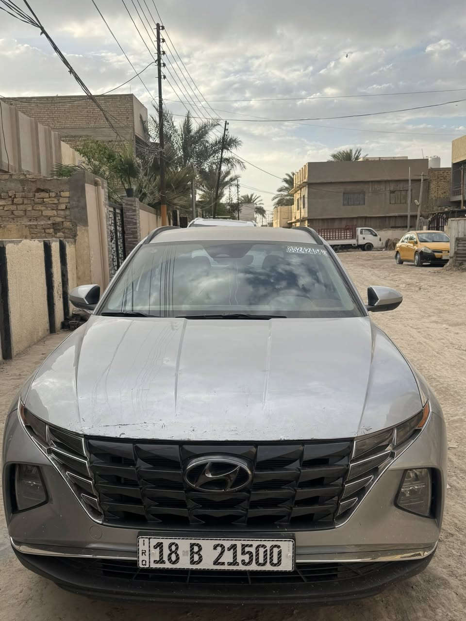 السلام عليكم
هونداي توكسان ٢٠٢٤ للبيع.             فئة sel 

مكينة السياره ٢٥٠٠ 

٤ سلندر 

بصمة

السيارة تشغيل عن بعد

ابل كاربلاي 

أندرويد اوتو 

ماشية ٣٨،٠٠٠ ألف ميل

حادثها فقط الي بل بنيد موضح بل صورة وبارد قليل باب الصدر 

السياره نضيفة حيل 

رقمها ممميز 

وبيها هواي مواصفات معروفة 

مكان السياره بابل حله

رقم الهاتف لللاستفسار : ***********
