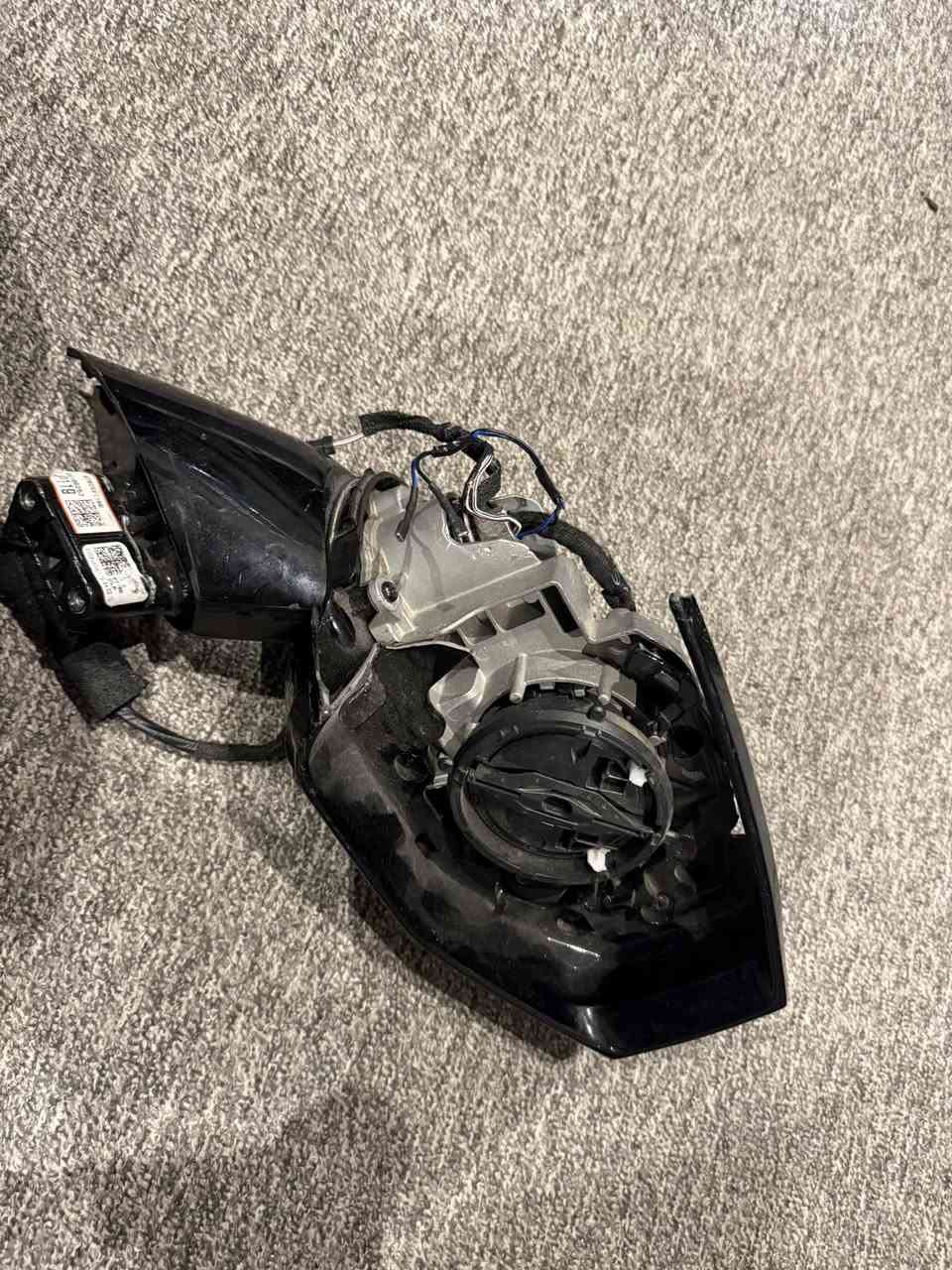 السلام عليكم مريا كيا سبورتج مديل 24 الاشاره والكامرا و الدشالي شغال
***********
